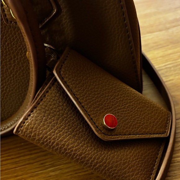 Steve Madden Tan colored handbag crossbody Gold Hardware Keychain wallet NWOT - Picture 8 of 16